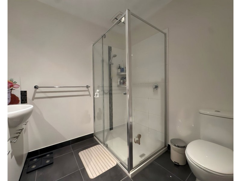 15 Queen Circuit, Sunshine VIC 3020