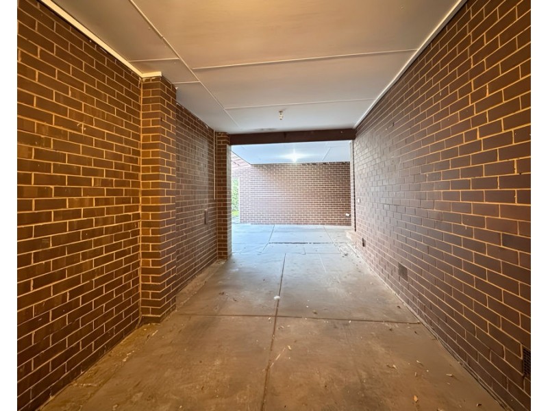 15 Rautman Cres, Sunshine West VIC 3020