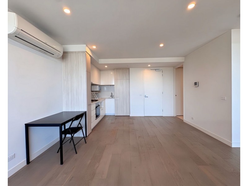 15 Irving Ave, Box Hill VIC 3128