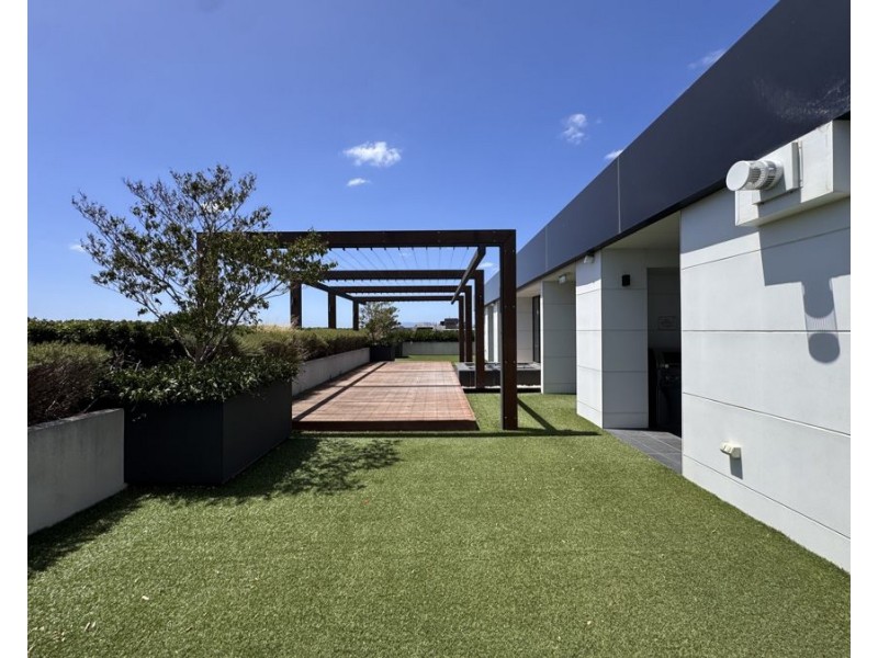 15 Irving Ave, Box Hill VIC 3128