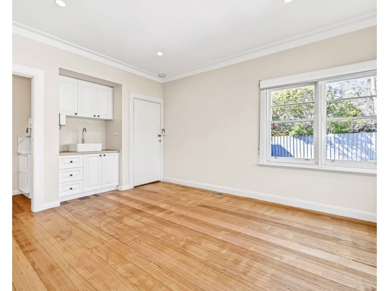 37 High St Road, Ashwood VIC 3147