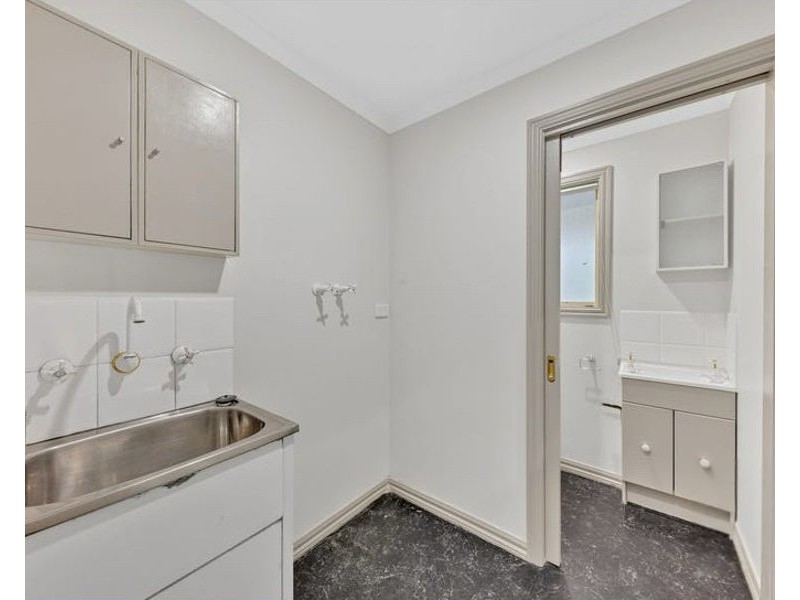 1/215 Millers Rd, Altona North VIC 3025