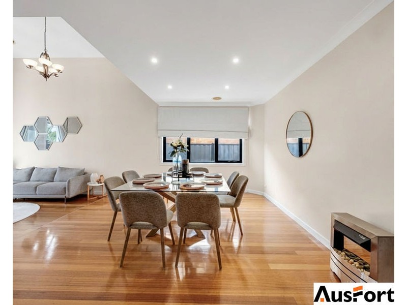 9 Juniper Avenue, Point Cook VIC 3030