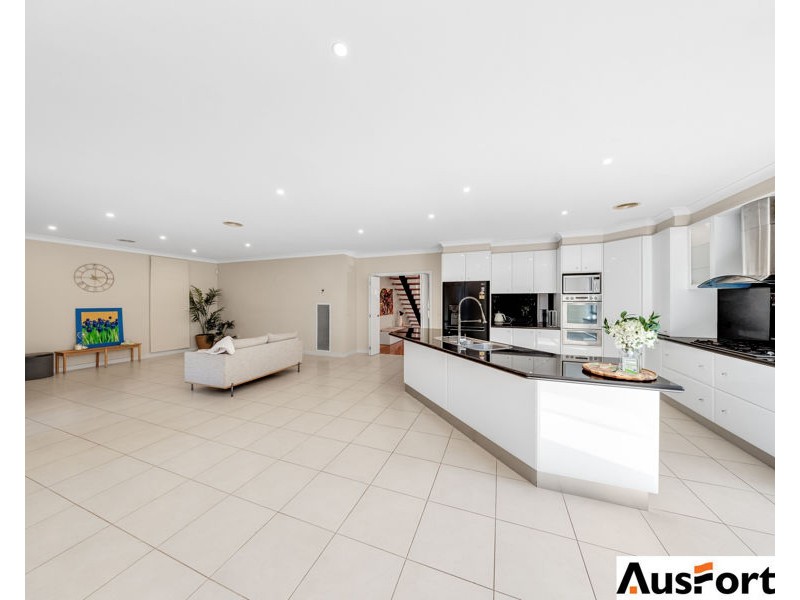9 Juniper Avenue, Point Cook VIC 3030