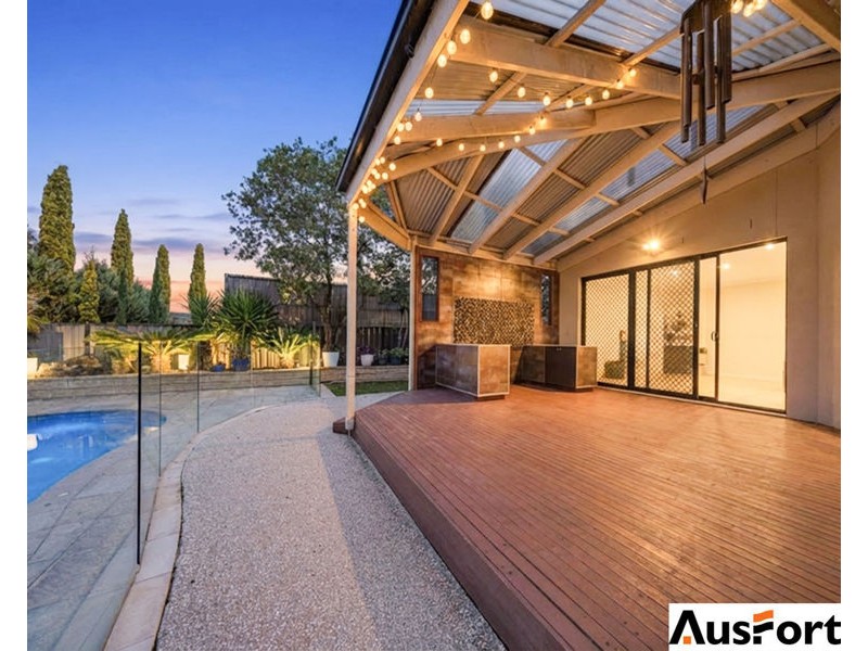 9 Juniper Avenue, Point Cook VIC 3030