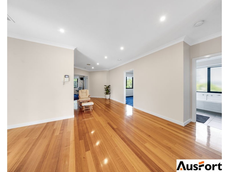 9 Juniper Avenue, Point Cook VIC 3030