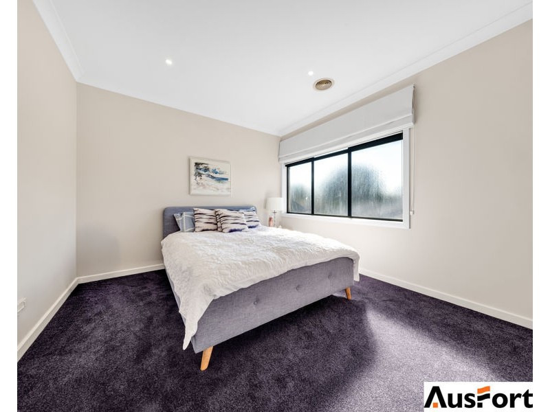 9 Juniper Avenue, Point Cook VIC 3030