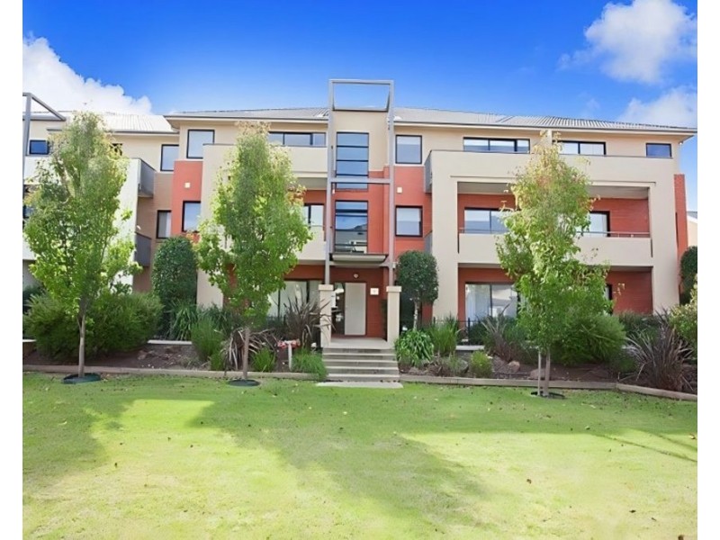 19/2 Monash Green Drive, Clayton VIC 3168