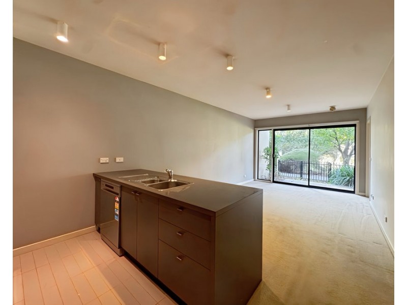19/2 Monash Green Drive, Clayton VIC 3168
