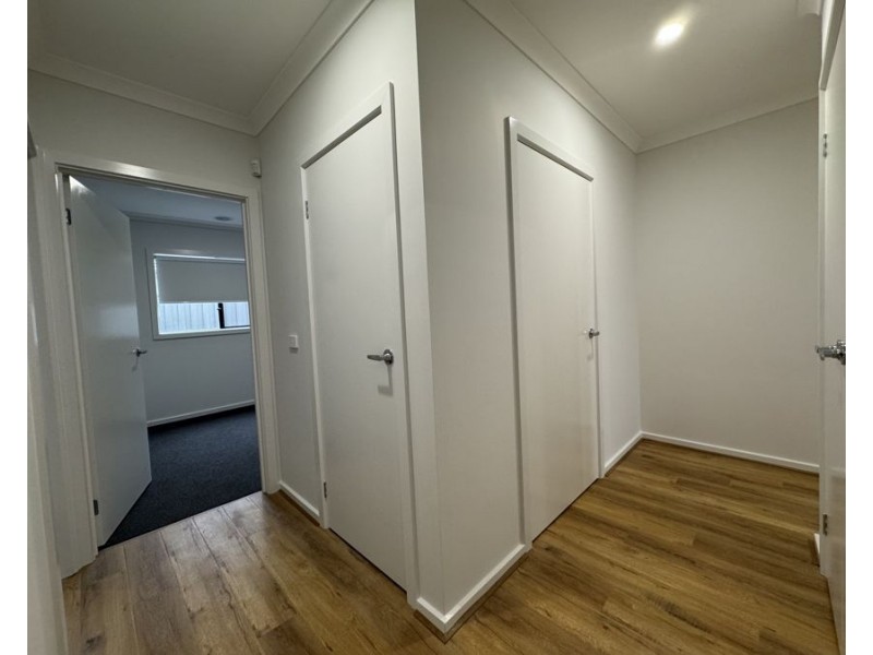 4 Gosfield drive, Werribee VIC 3030