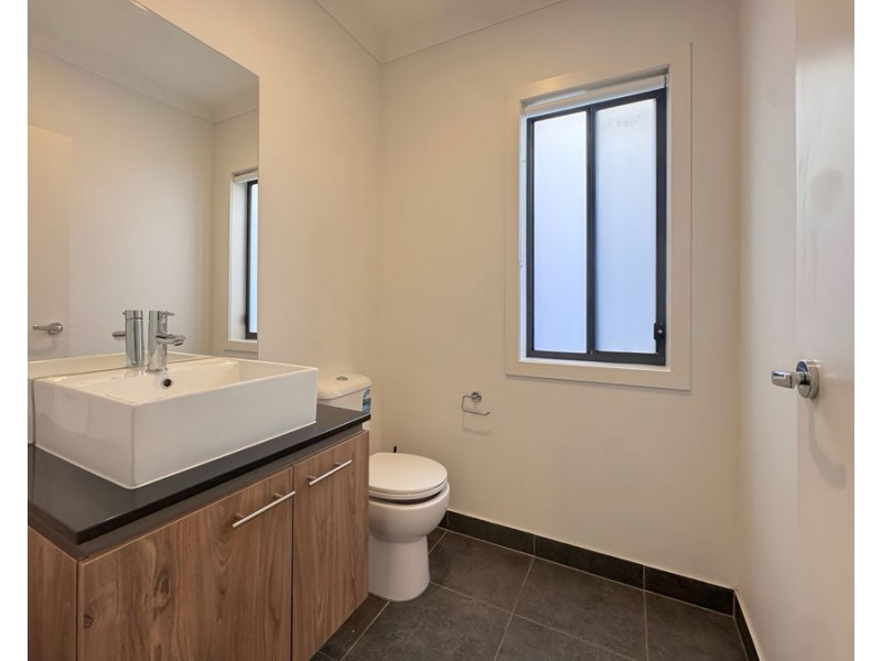91 Baycrest Drive, Point Cook VIC 3030