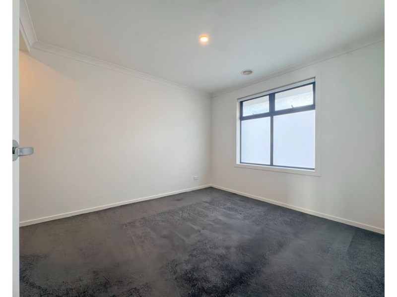 91 Baycrest Drive, Point Cook VIC 3030