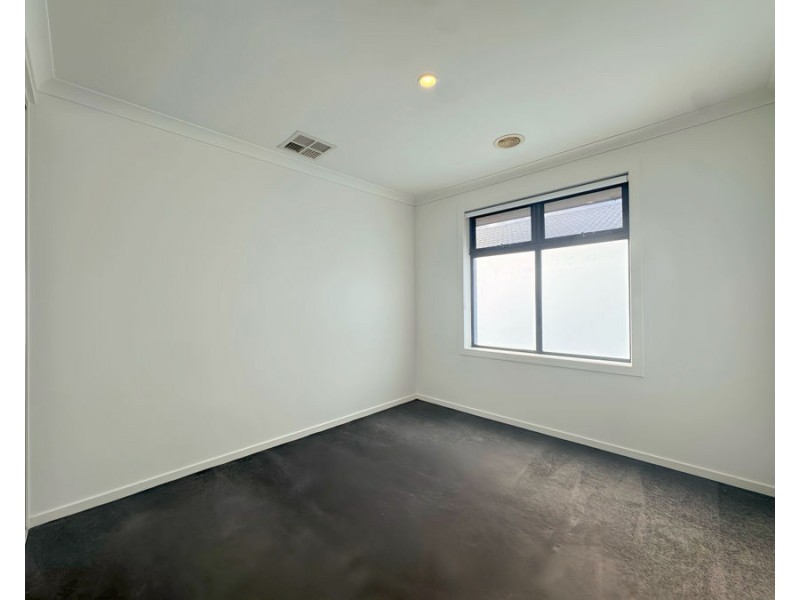 91 Baycrest Drive, Point Cook VIC 3030