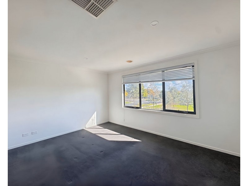 91 Baycrest Drive, Point Cook VIC 3030