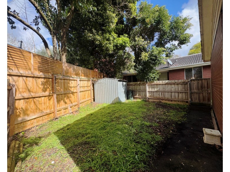 2/30 Cootamundra Cres, Blackburn VIC 3130