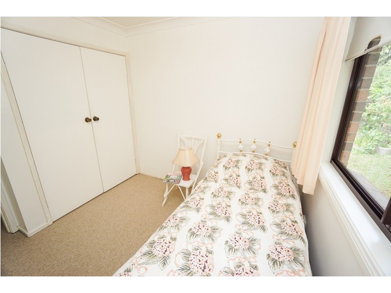 64 Railway Parade, Woodford NSW 2778