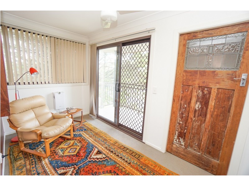 64 Railway Parade, Woodford NSW 2778