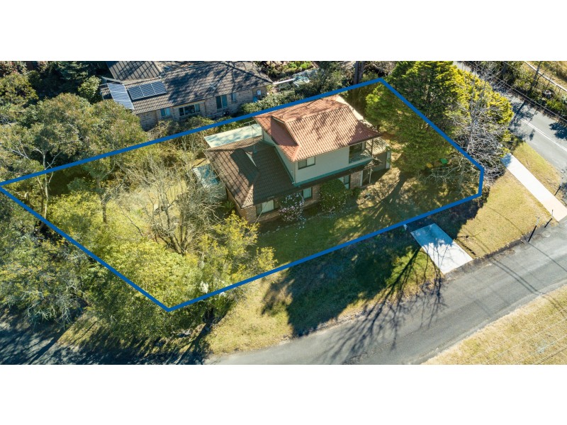 64 Railway Parade, Woodford NSW 2778