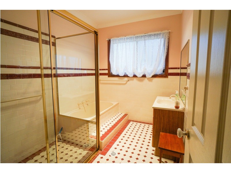 4 View Road, Wentworth Falls NSW 2782