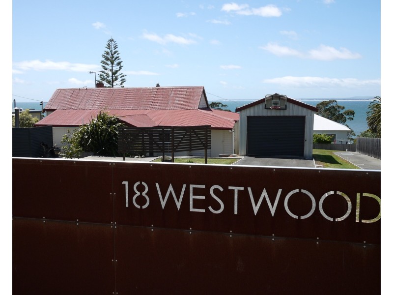 16 & 18 Westwood Street, Bridport TAS 7262