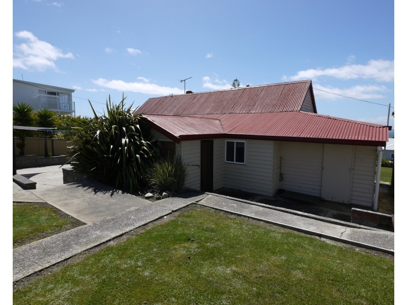 16 & 18 Westwood Street, Bridport TAS 7262