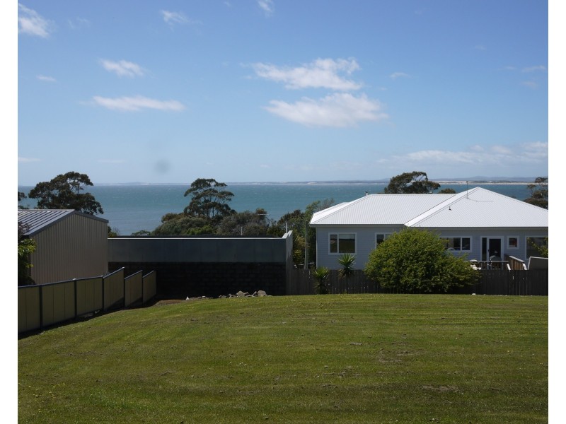 16 & 18 Westwood Street, Bridport TAS 7262