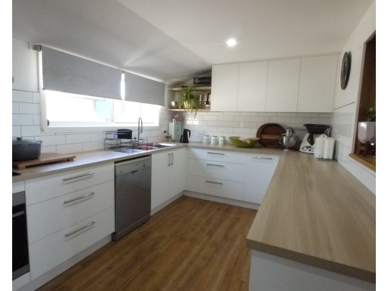 16 & 18 Westwood Street, Bridport TAS 7262