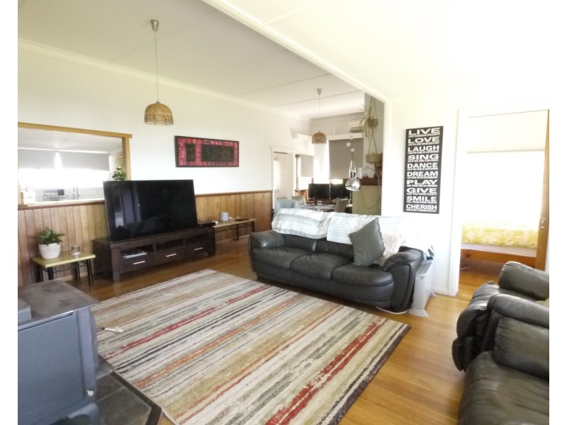 16 & 18 Westwood Street, Bridport TAS 7262