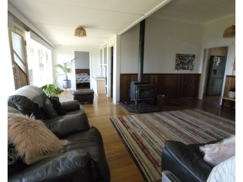 16 & 18 Westwood Street, Bridport TAS 7262