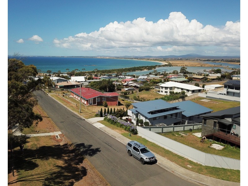 1/39 Henry Street, Bridport TAS 7262