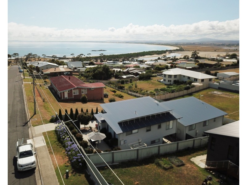 1/39 Henry Street, Bridport TAS 7262