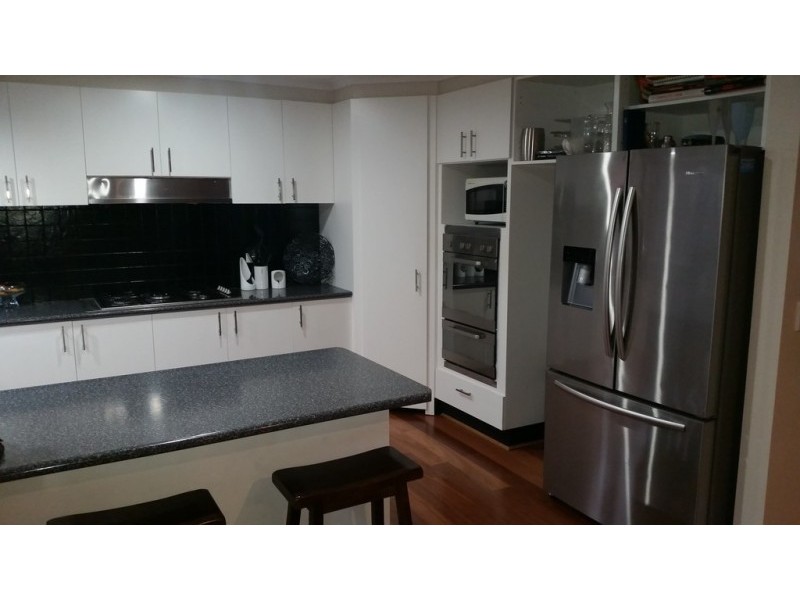 11 Grenda Drive, Mill Park VIC 3082