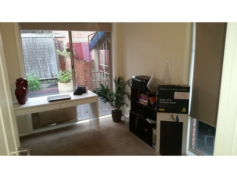 11 Grenda Drive, Mill Park VIC 3082