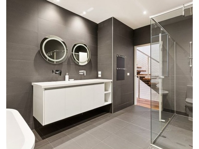 15 Diamond Boulevard, Greensborough VIC 3088