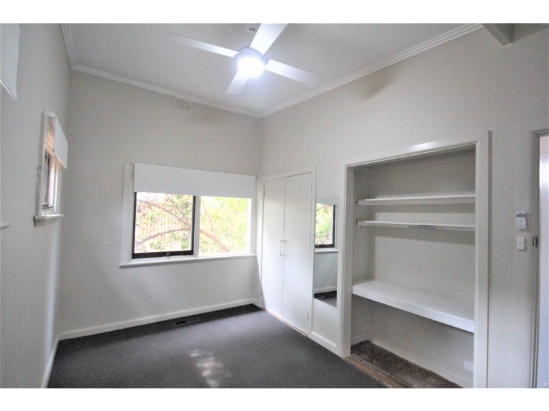 1 De Blonay Cres, Greensborough VIC 3088