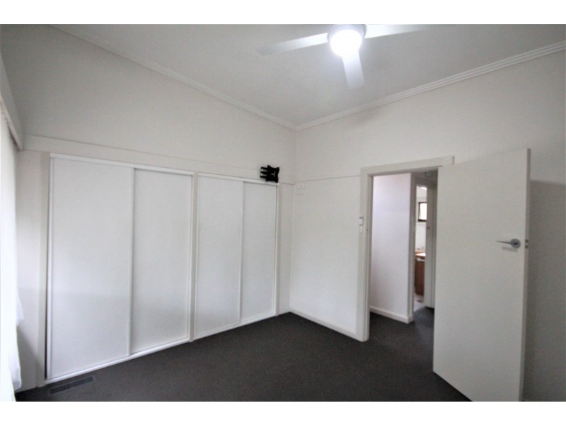 1 De Blonay Cres, Greensborough VIC 3088