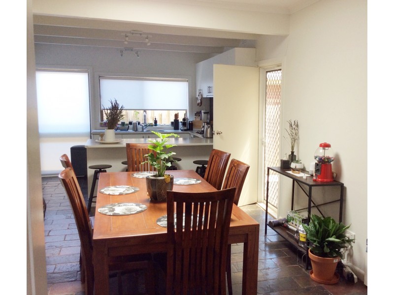 15 Curtis Ave, Watsonia VIC 3087