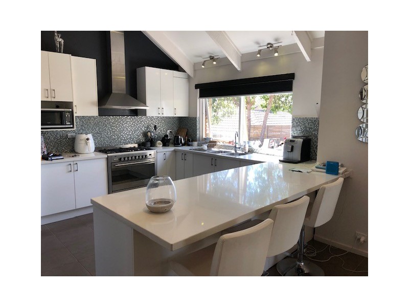 52 Eastgate Drive, Greensborough VIC 3088