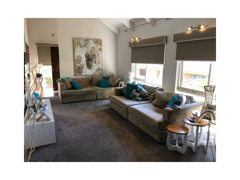 52 Eastgate Drive, Greensborough VIC 3088