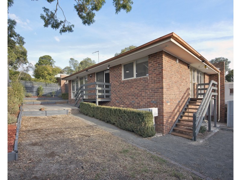 4/17 Batman Road, Eltham VIC 3095