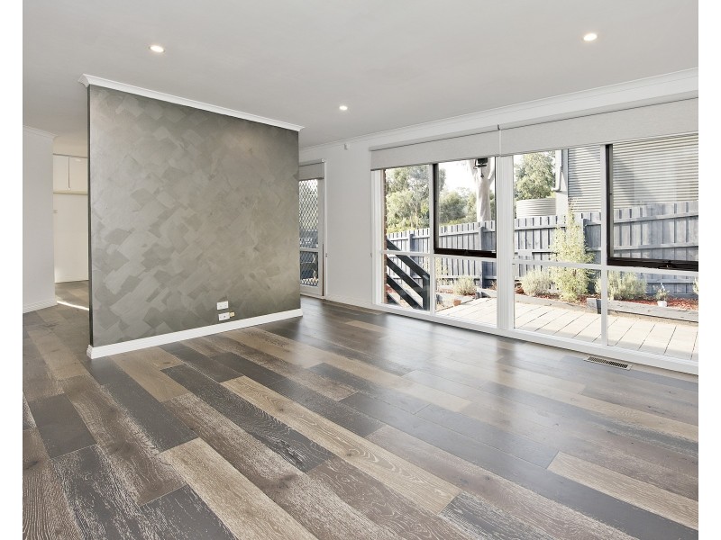 4/17 Batman Road, Eltham VIC 3095