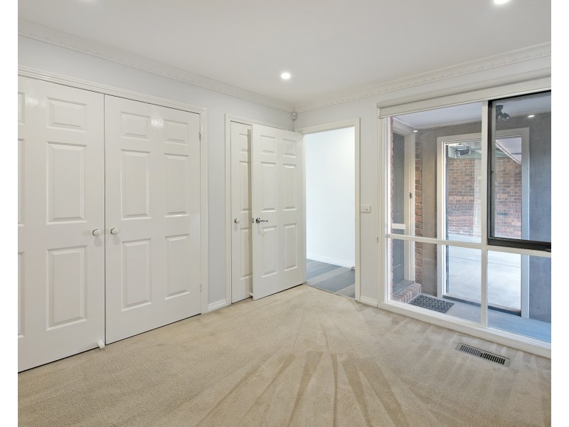 4/17 Batman Road, Eltham VIC 3095