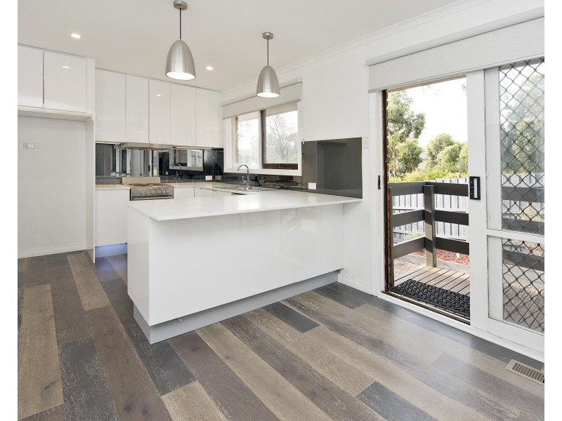 4/17 Batman Road, Eltham VIC 3095