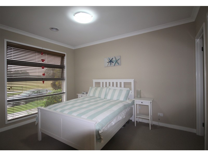 25 Patience Ave, Doreen VIC 3754