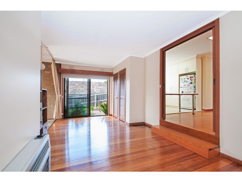 17 Carinya Road, Greensborough VIC 3088