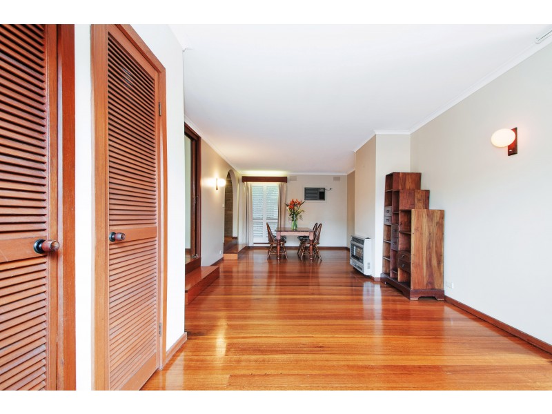 17 Carinya Road, Greensborough VIC 3088