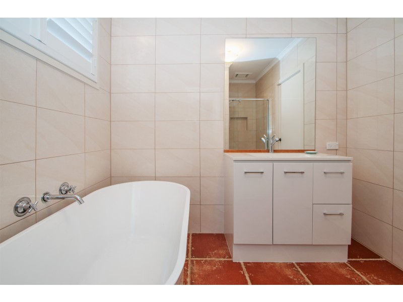 17 Carinya Road, Greensborough VIC 3088