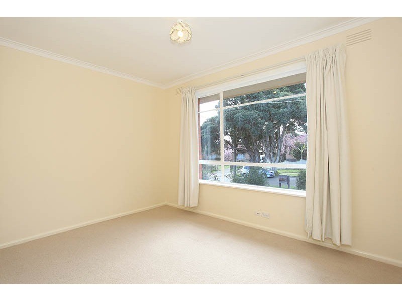 17 Dallas Crescent, Watsonia North VIC 3087