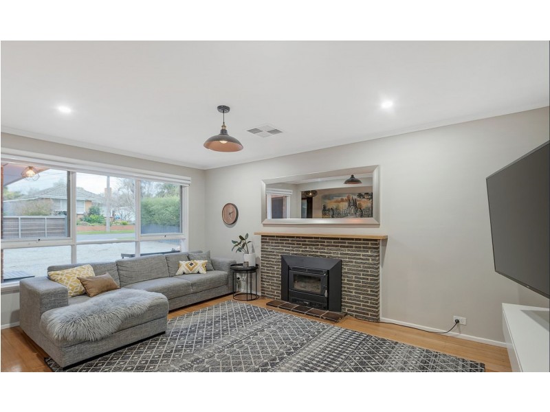 21 Yerrawa Drive, Watsonia VIC 3087