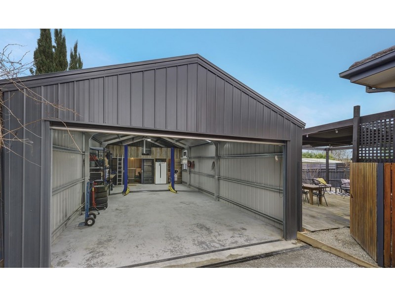 21 Yerrawa Drive, Watsonia VIC 3087